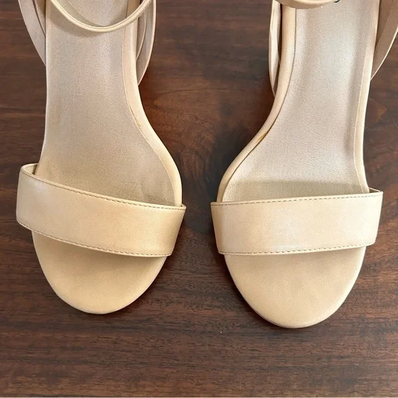 🌷 Torrid Nude Woven Platform Heel Ankle Strap Sandals Size 9.5W - Picture 5 of 9